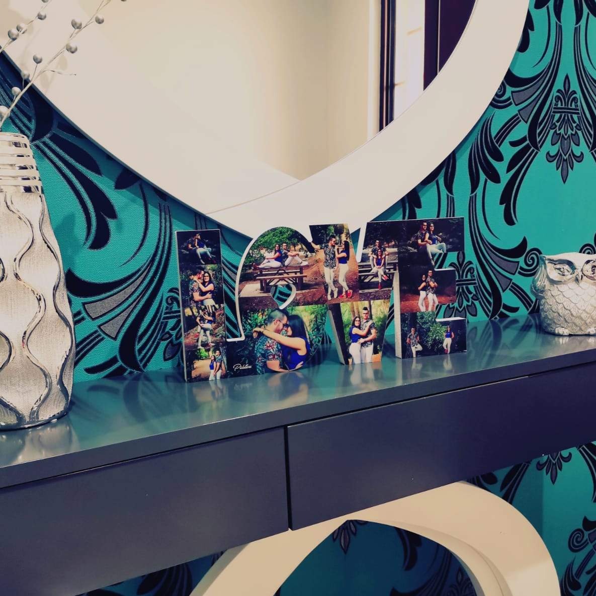 LOVE uniu letra maiúscula com fotos