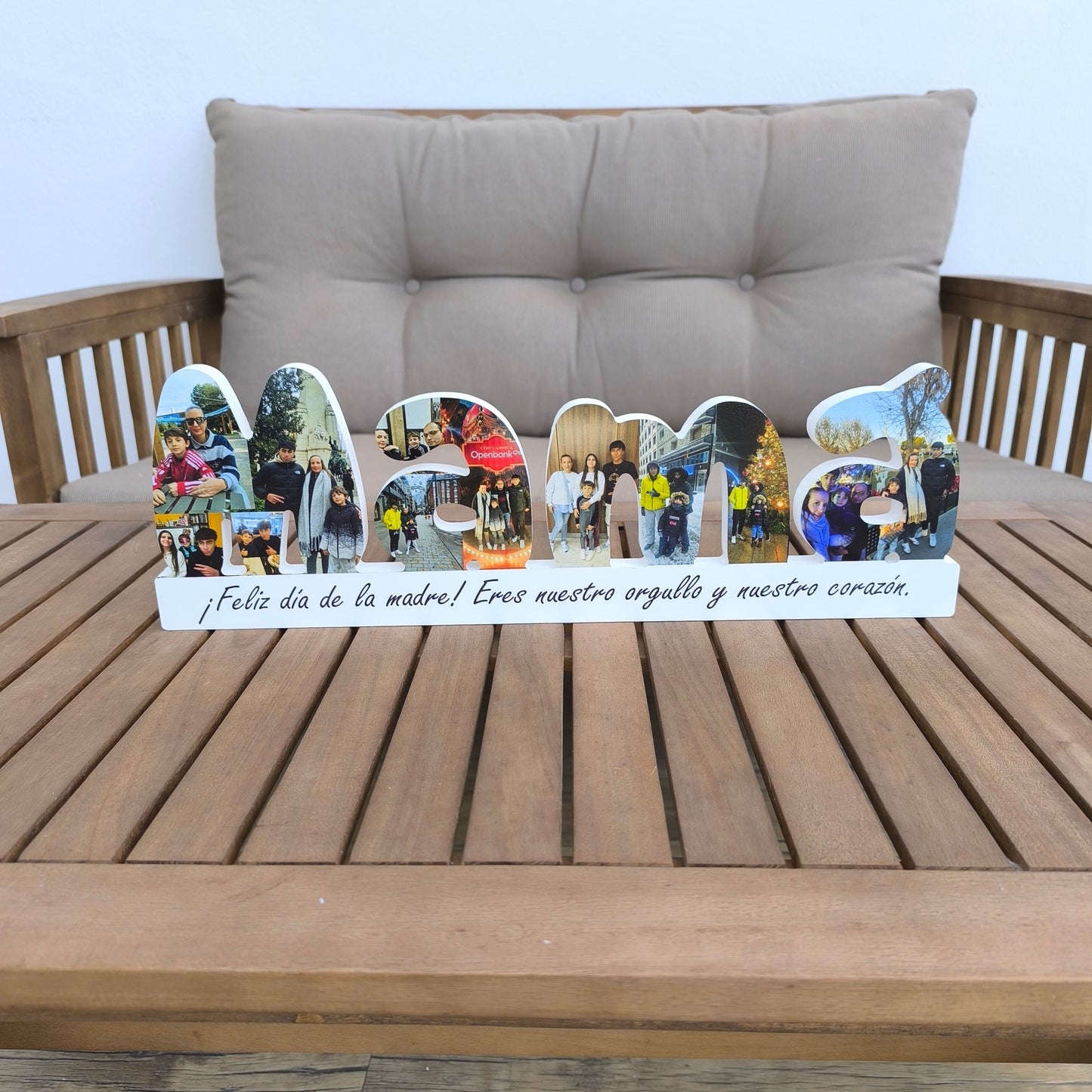 Mamá con base dedicatoria